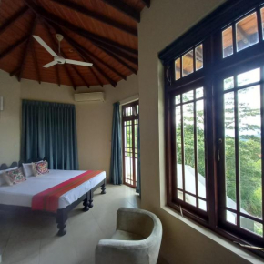Crown hills kandy inn
